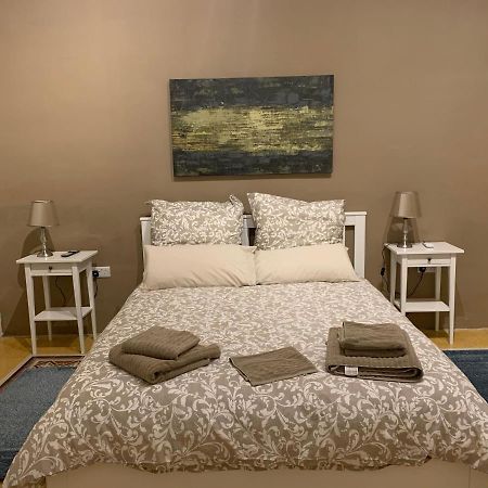 4 Bedroom Apartment In Sliema Near The Sea Kültér fotó
