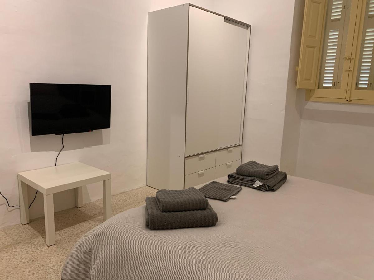 4 Bedroom Apartment In Sliema Near The Sea Kültér fotó